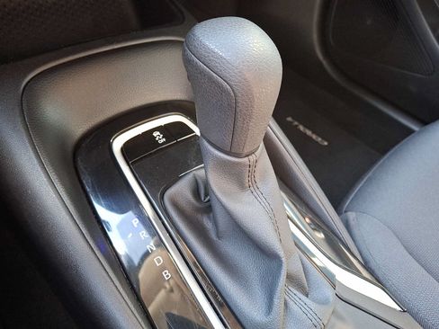 Used 2025 Toyota Corolla LE FWD image 11