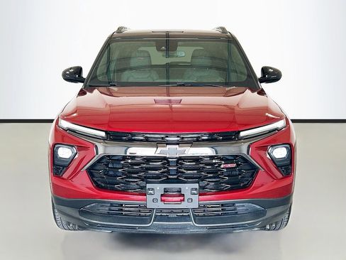 Used 2024 Chevrolet TrailBlazer RS w/ Driver Confidence Package FWD image 2