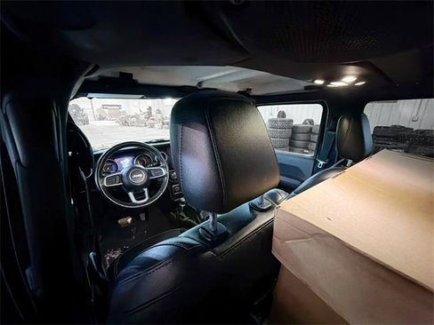 Used 2021 Jeep Wrangler Unlimited Sahara w/ Dual Top Group image 9