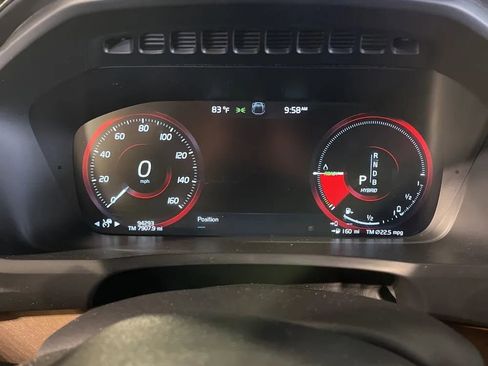 Used 2016 Volvo XC90 T8 Inscription w/ Vision Package image 8