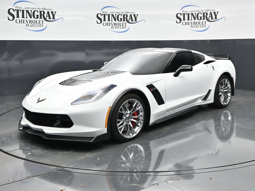 Used 2019 Chevrolet Corvette Z06 RWD image 3