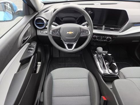 New 2026 Chevrolet Trax LT w/ Driver Confidence Package image 28