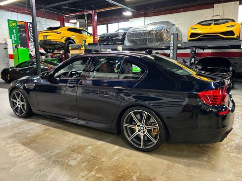 Used 2016 BMW M5 RWD image 13