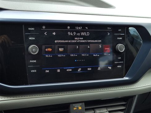 Used 2024 Volkswagen Taos SE image 15