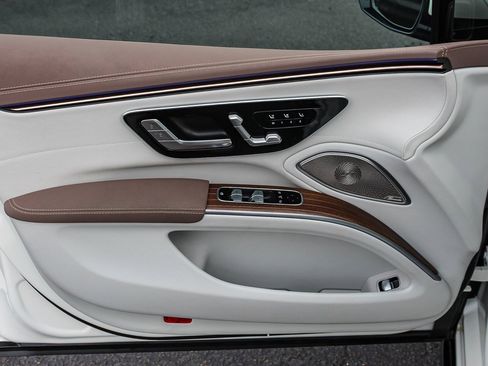 Used 2022 Mercedes-Benz EQS AMG 4MATIC w/ Exclusive Trim Package image 23