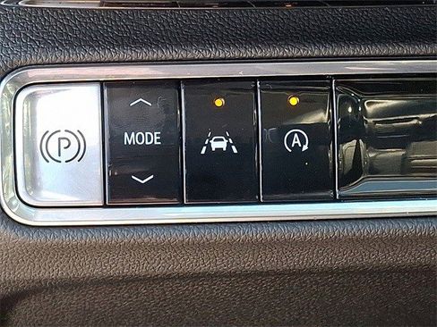 Certified 2025 Buick Envision Sport Touring image 20