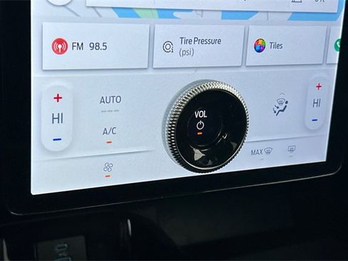 Used 2024 Ford Mustang Mach-E Select image 23