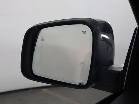 Used 2023 Dodge Durango GT RWD image 50