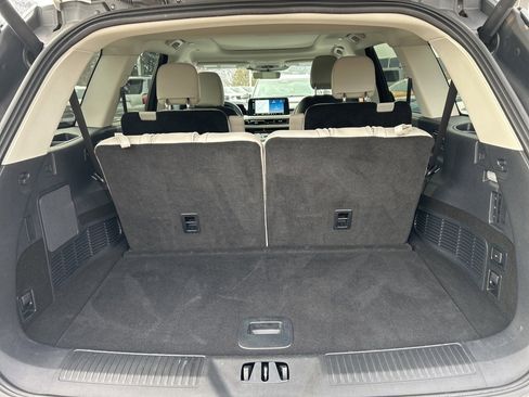 Used 2025 Lincoln Aviator Reserve w/ Jet Appearance Package image 17