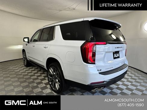New 2026 GMC Yukon Denali Ultimate w/ LPO, Floor Liner Package AWD/4WD image 9