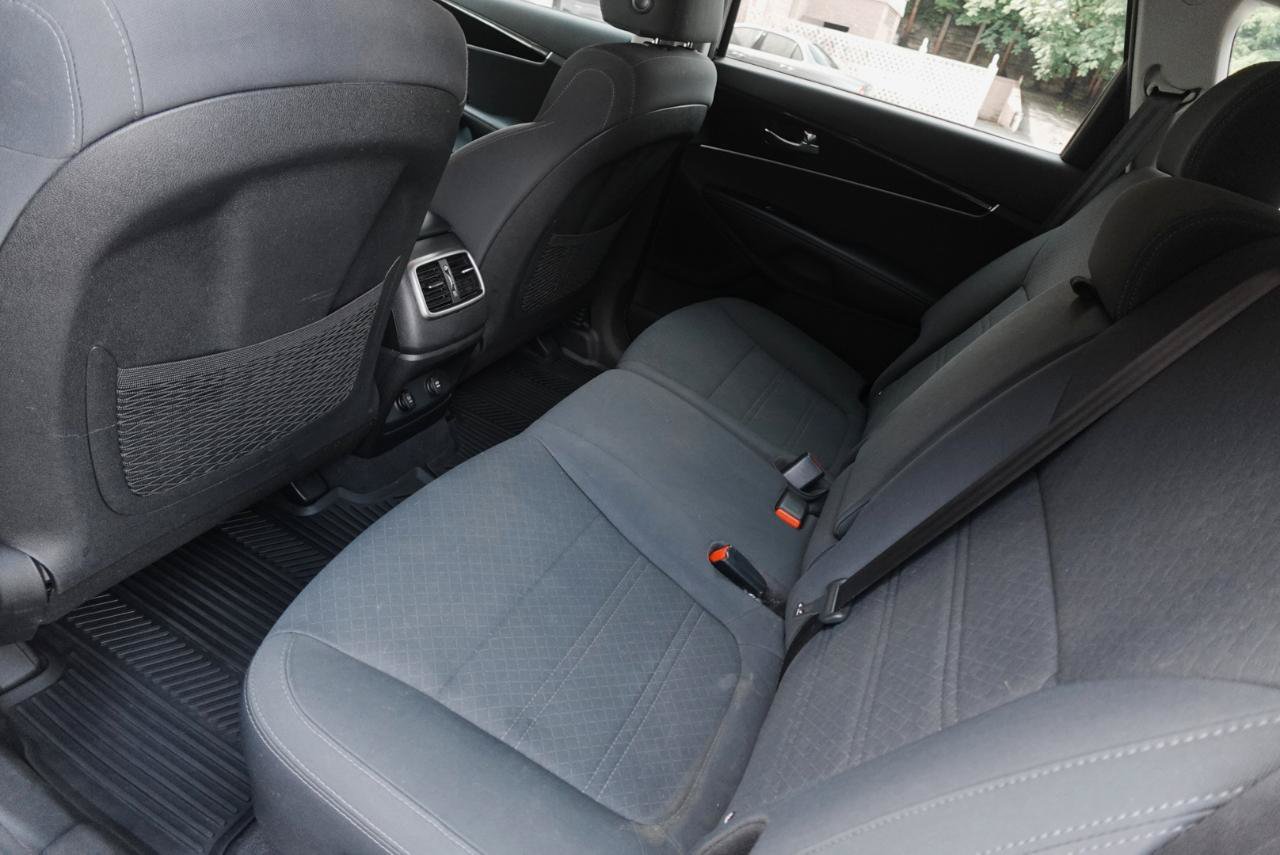 Used 2019 Kia Sorento FWD w/ LX Convenience Package image 12