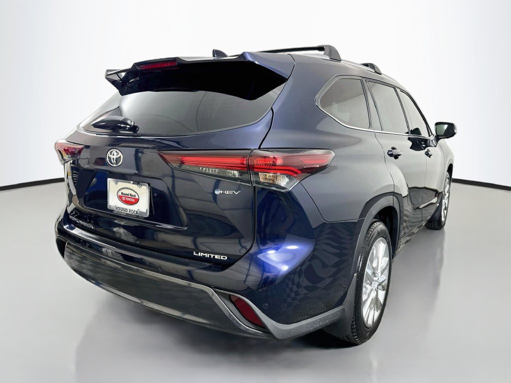 Certified 2026 Toyota Highlander Limited AWD/4WD image 5