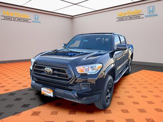 Used 2023 Toyota Tacoma SR video 1
