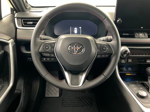 Used 2025 Toyota RAV4 XSE image 12