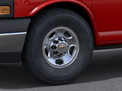 New 2025 Chevrolet Express 3500 Extended image 9