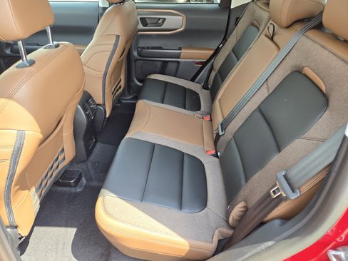 New 2026 Ford Bronco Sport Outer Banks w/ Outer Banks Tech Package+ AWD/4WD image 18
