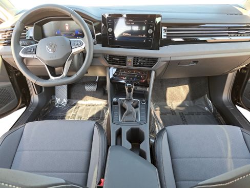 New 2026 Volkswagen Jetta SE image 9