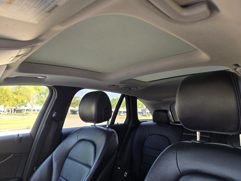 Used 2018 Mercedes-Benz GLC 300 4MATIC image 45