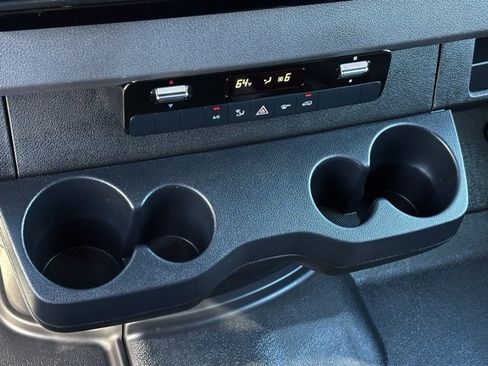 Used 2025 Mercedes-Benz Sprinter 2500 image 22