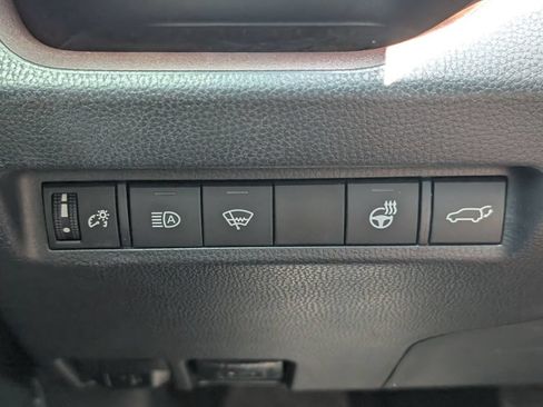 Used 2019 Toyota RAV4 Limited w/ Cold Weather Package FWD image 12