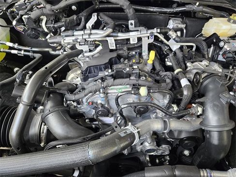 New 2025 Ford Bronco Badlands image 23