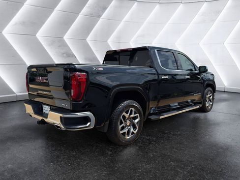 Used 2023 GMC Sierra 1500 SLT w/ SLT Premium Package AWD/4WD image 7