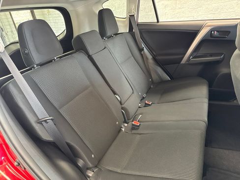 Certified 2016 Toyota RAV4 LE AWD/4WD image 41