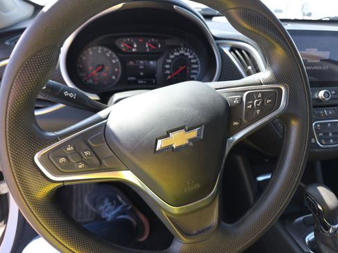 Used 2022 Chevrolet Malibu LT image 10