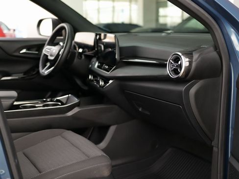 Used 2026 Chevrolet Equinox LT w/ Midnight Edition image 29