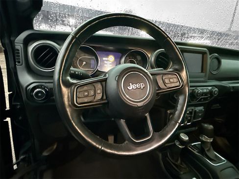 Used 2021 Jeep Wrangler Unlimited Willys image 12