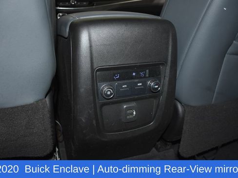Used 2020 Buick Enclave Essence image 24