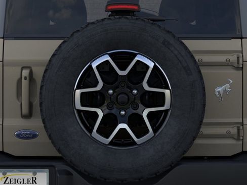 New 2025 Ford Bronco Outer Banks AWD/4WD image 24