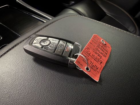 Used 2025 Lincoln Aviator Reserve w/ Equipment Group 201A image 14