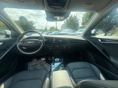 Used 2023 Kia Niro Wave w/ Wave Preserve Package FWD image 25