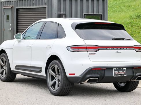 New 2026 Porsche Macan AWD/4WD image 3