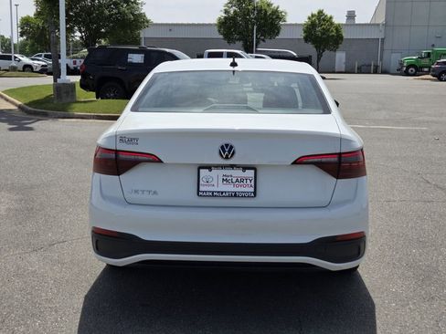 Used 2022 Volkswagen Jetta S FWD image 4