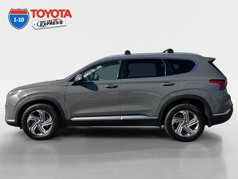 Used 2022 Hyundai Santa Fe SEL image 2
