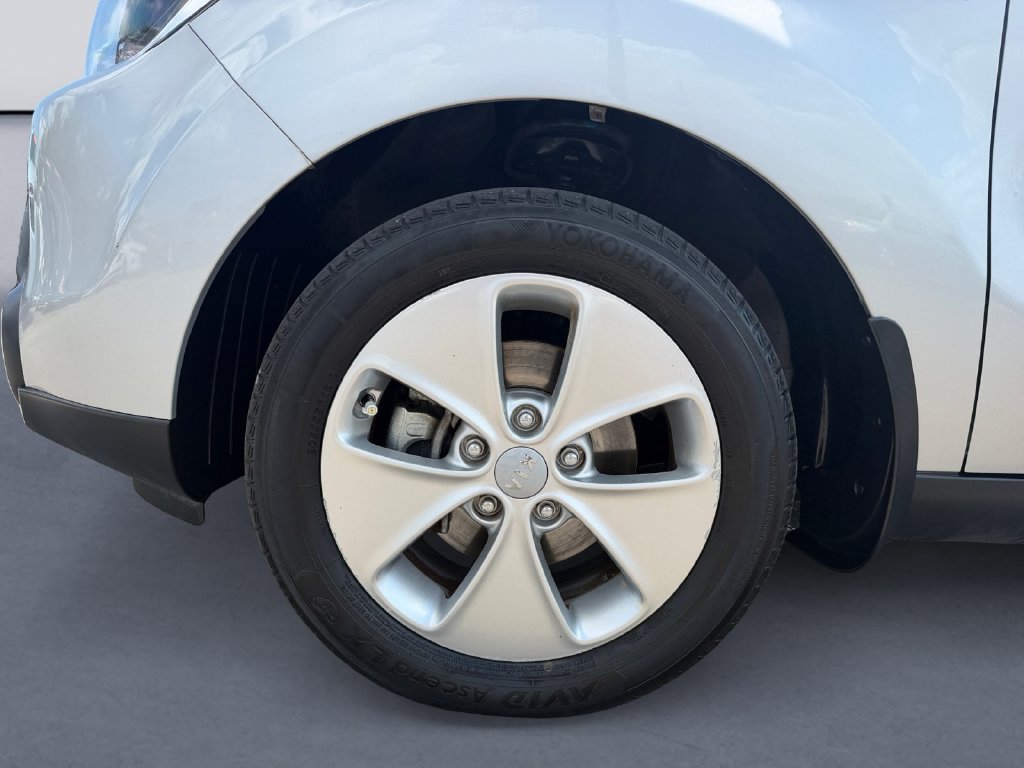 Used 2016 Kia Soul FWD image 9