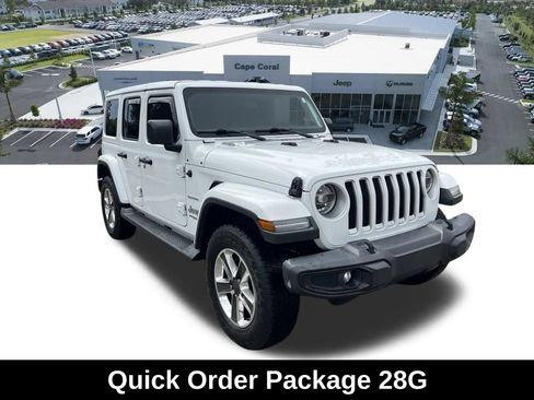 Used 2020 Jeep Wrangler Unlimited Sahara w/ LED Lighting Group AWD/4WD image 3