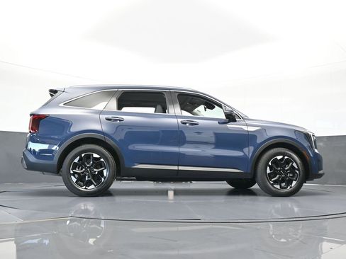 Used 2025 Kia Sorento S w/ Panoramic Sunroof Package image 62