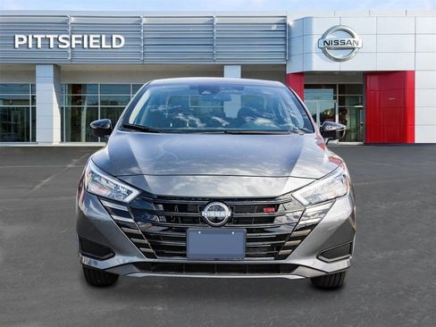 New 2025 Nissan Versa SR w/ Trunk Package image 6