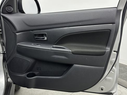 Used 2021 Mitsubishi Outlander Sport S image 31