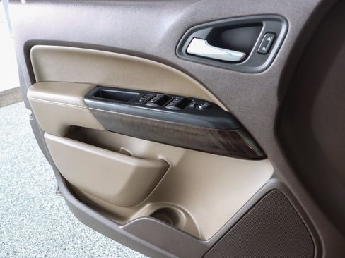 Used 2016 GMC Canyon SLE RWD image 19