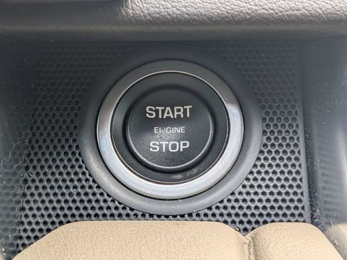 Used 2019 Land Rover Range Rover Sport HSE AWD/4WD image 30