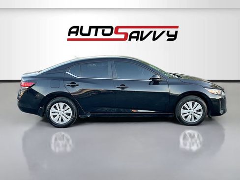 Used 2025 Nissan Sentra S FWD image 8
