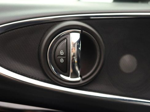 Used 2020 MINI Cooper Clubman S w/ Premium Package image 12