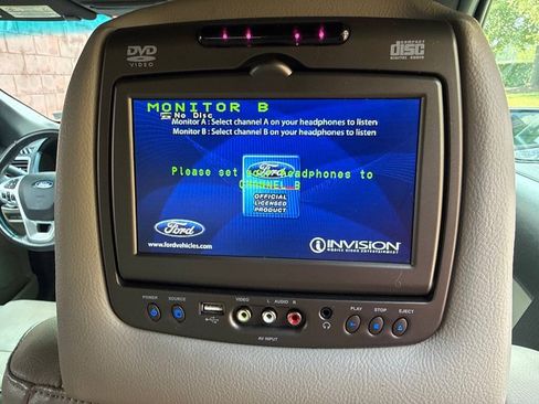 Used 2011 Ford Explorer XLT w/ 202A Rapid Spec Order Code AWD/4WD image 15