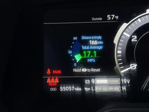 Used 2023 Toyota Tundra Platinum AWD/4WD image 31