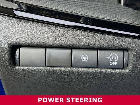 Certified 2025 Nissan Kicks SR image 13