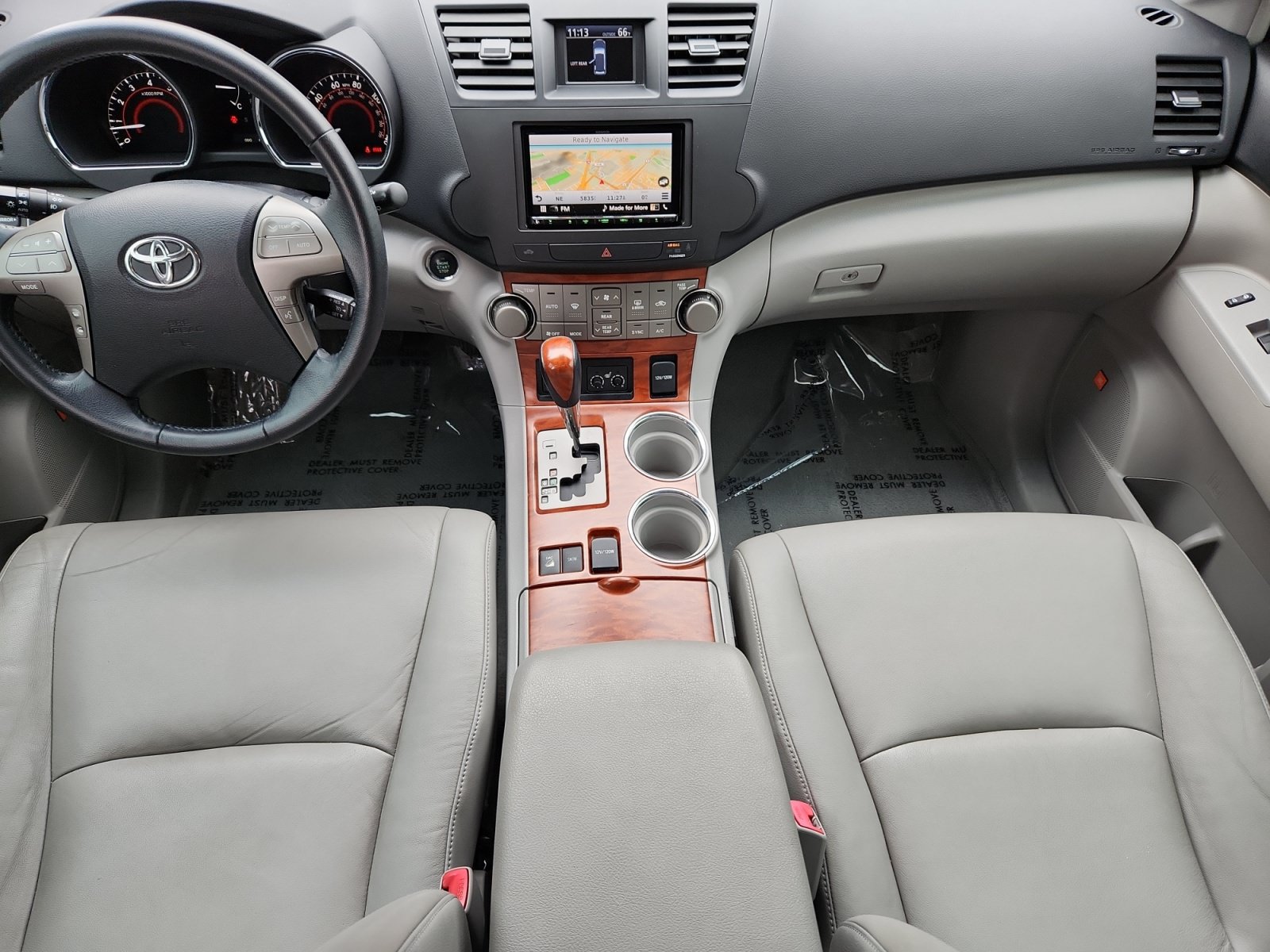 Used 2009 Toyota Highlander Limited w/ Extra Value Pkg 8 AWD/4WD image 19